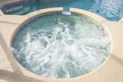 Bubbling hot tub