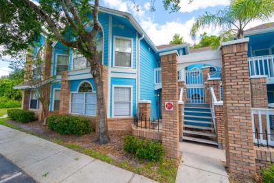 Front of condo near Disney