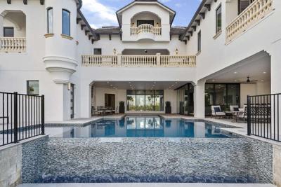 Gorgeous views of the house