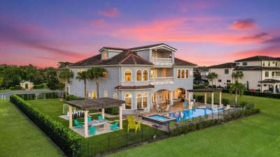 Unbeatable location only miles away from Disney World