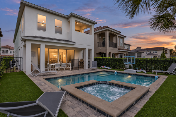 Book your stay in Magic at Reunion today!