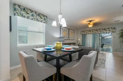 Breakfast table seating for 4